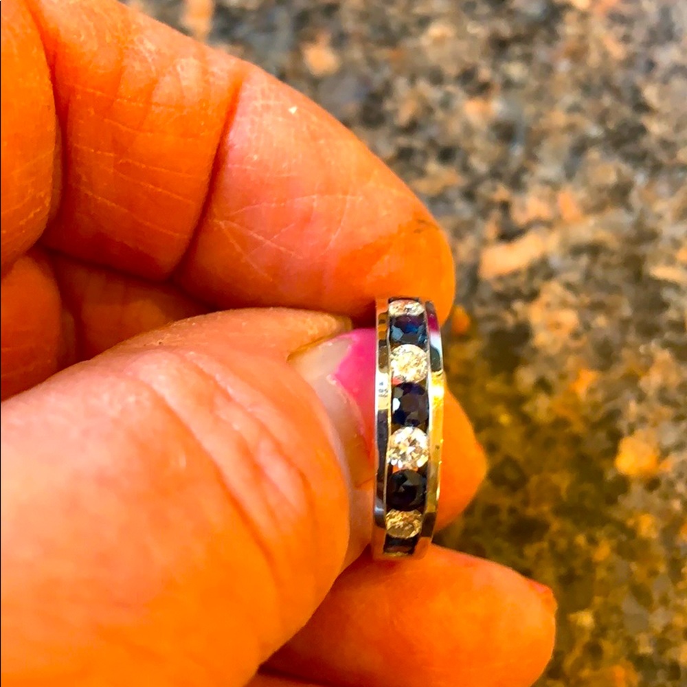 14CT white Gold Diamond and Sapphire Ring